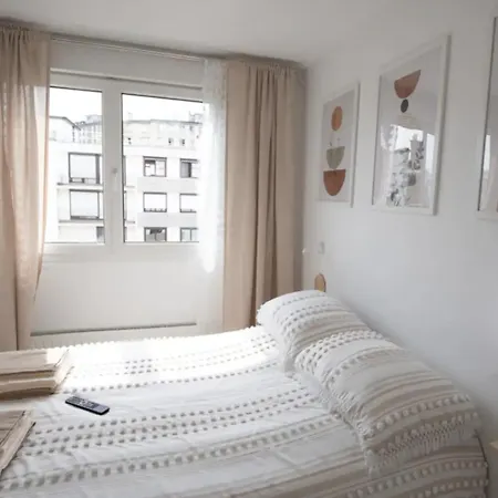 Stylish 2-bedroom With Terrace & Parking Near Bercy Arena Apartment Paris