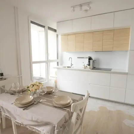 Stylish 2-bedroom With Terrace & Parking Near Bercy Arena Apartment